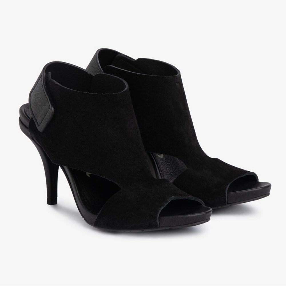 Pedro Garcia Yimina Heels